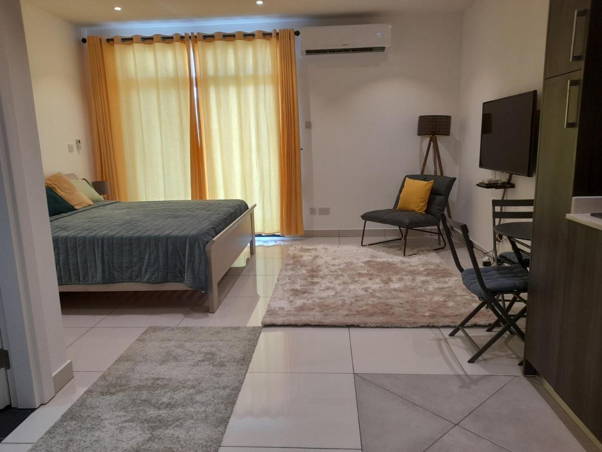 אקרה Embassy Gardens Studio מראה חיצוני תמונה