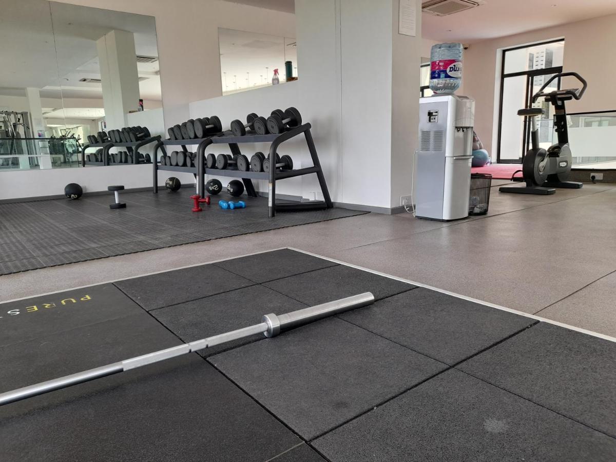 אקרה Embassy Gardens Studio מראה חיצוני תמונה
