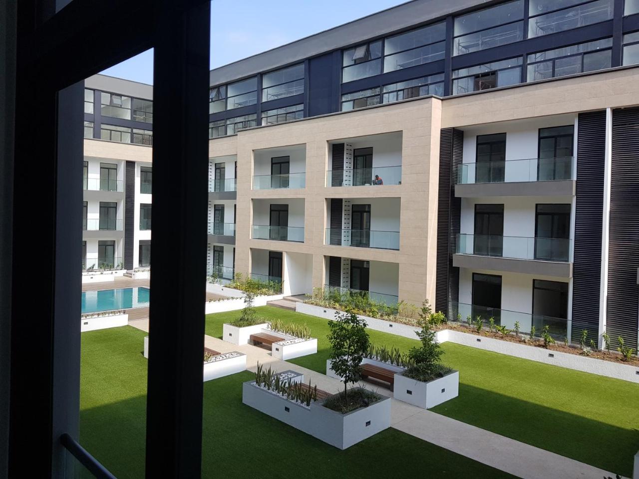 אקרה Embassy Gardens Studio מראה חיצוני תמונה